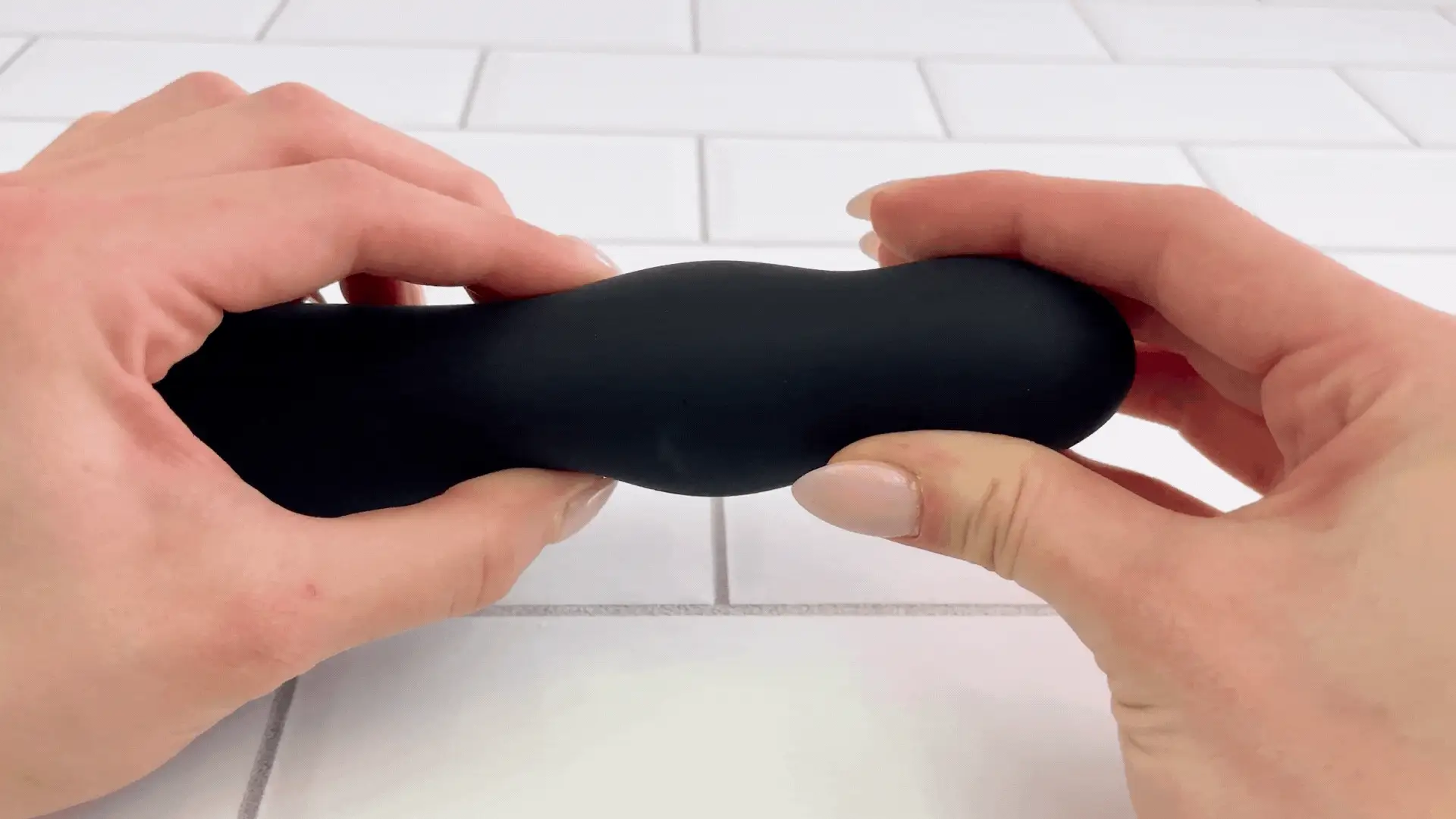 7 Inch Silicone Vibrating Hollow Strap-on Set With Remote Control - Image 2
