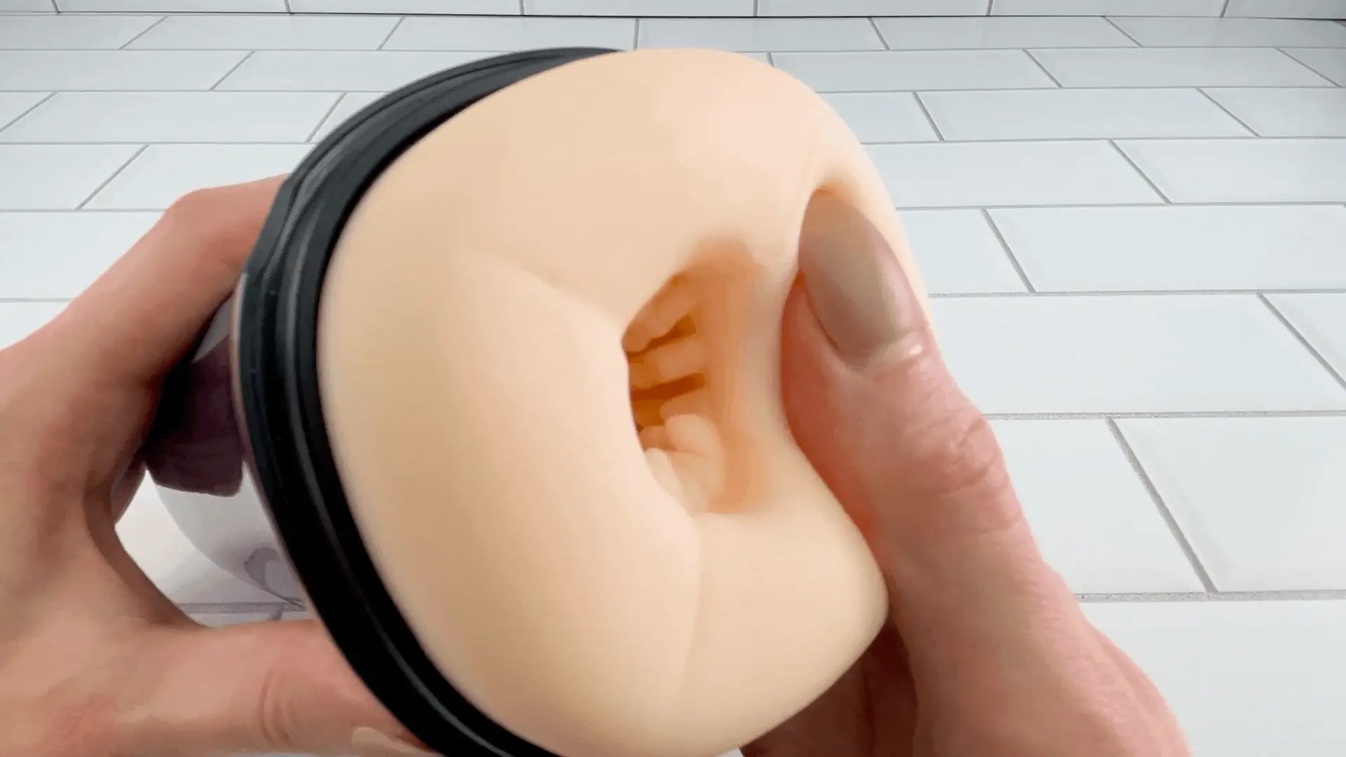 The Enchantress Vibrating & Warming Masturbator - Rechargeable with 5 Vibration Modes! - Image 4