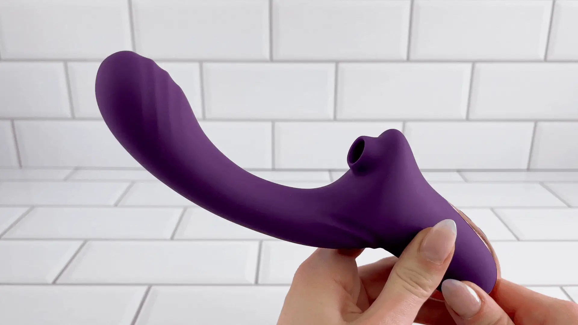 G-Spot Rabbit Vibrator with Suction - Image 2