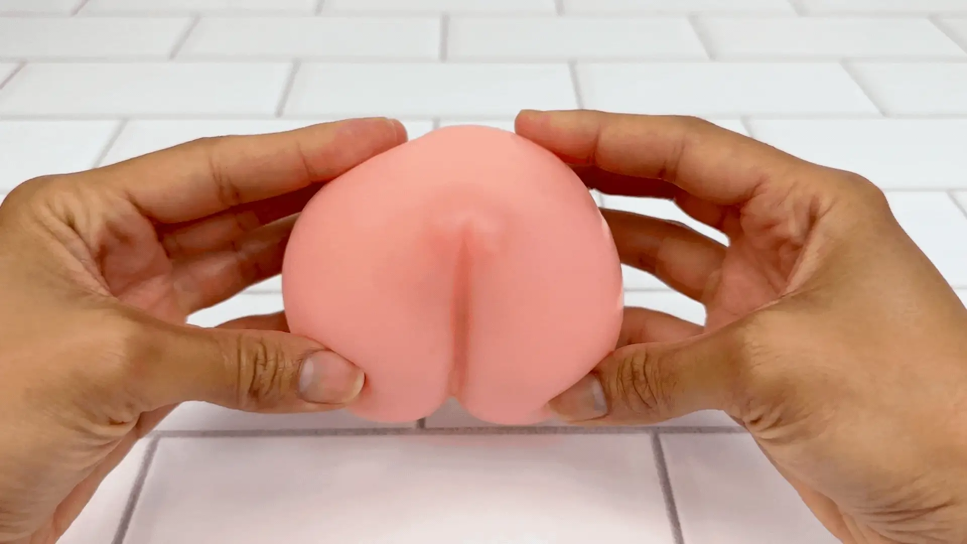 Tits & Ass Peach Masturbator - Image 4