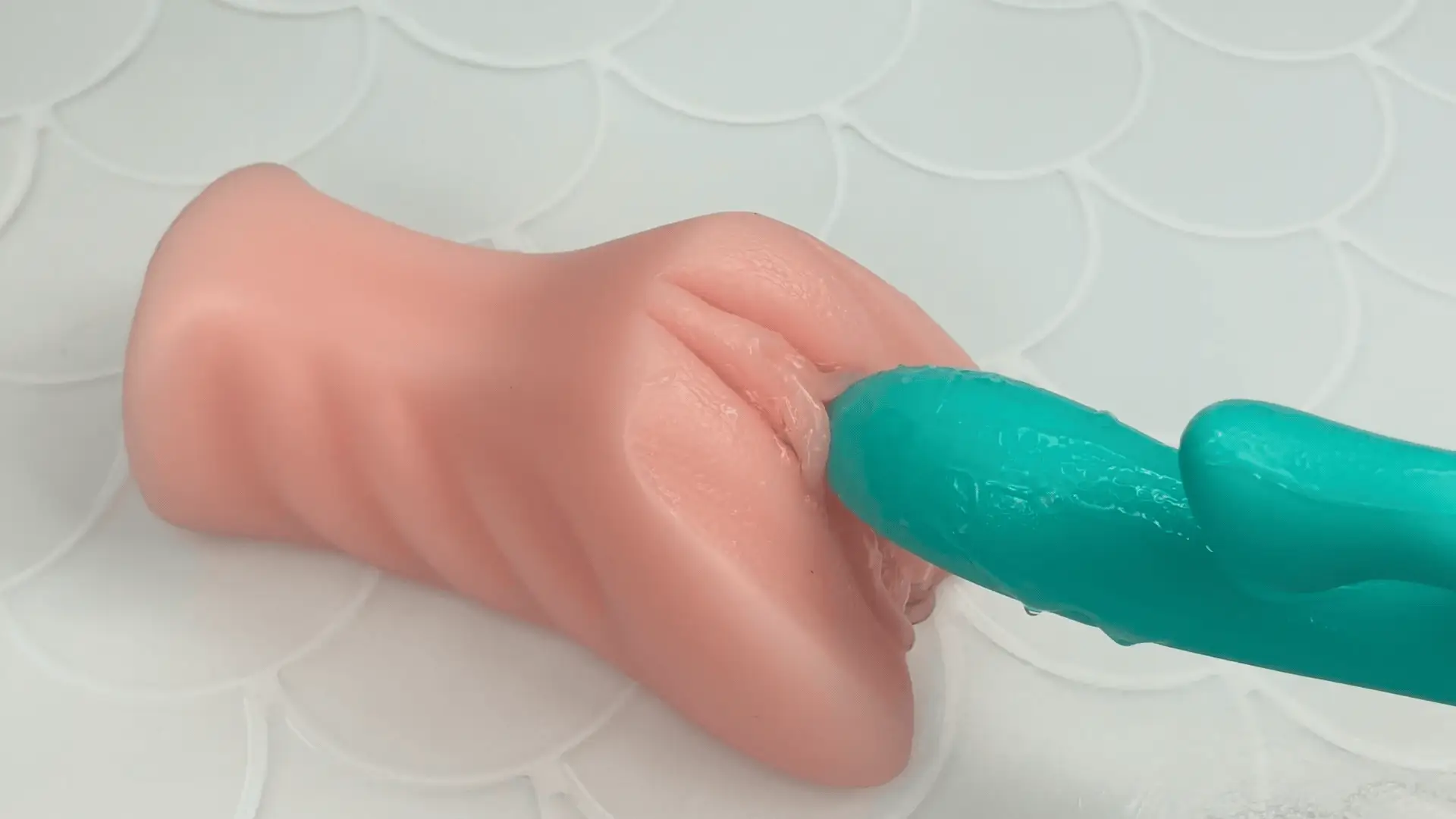 Luxury Dual-Action Silicone Clit & G-Spot Massager - Image 4