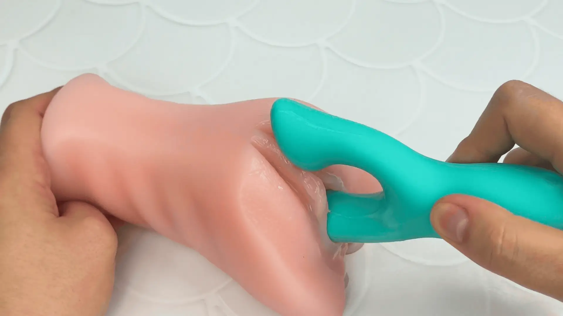 Luxury Dual-Action Silicone Clit & G-Spot Massager - Image 8