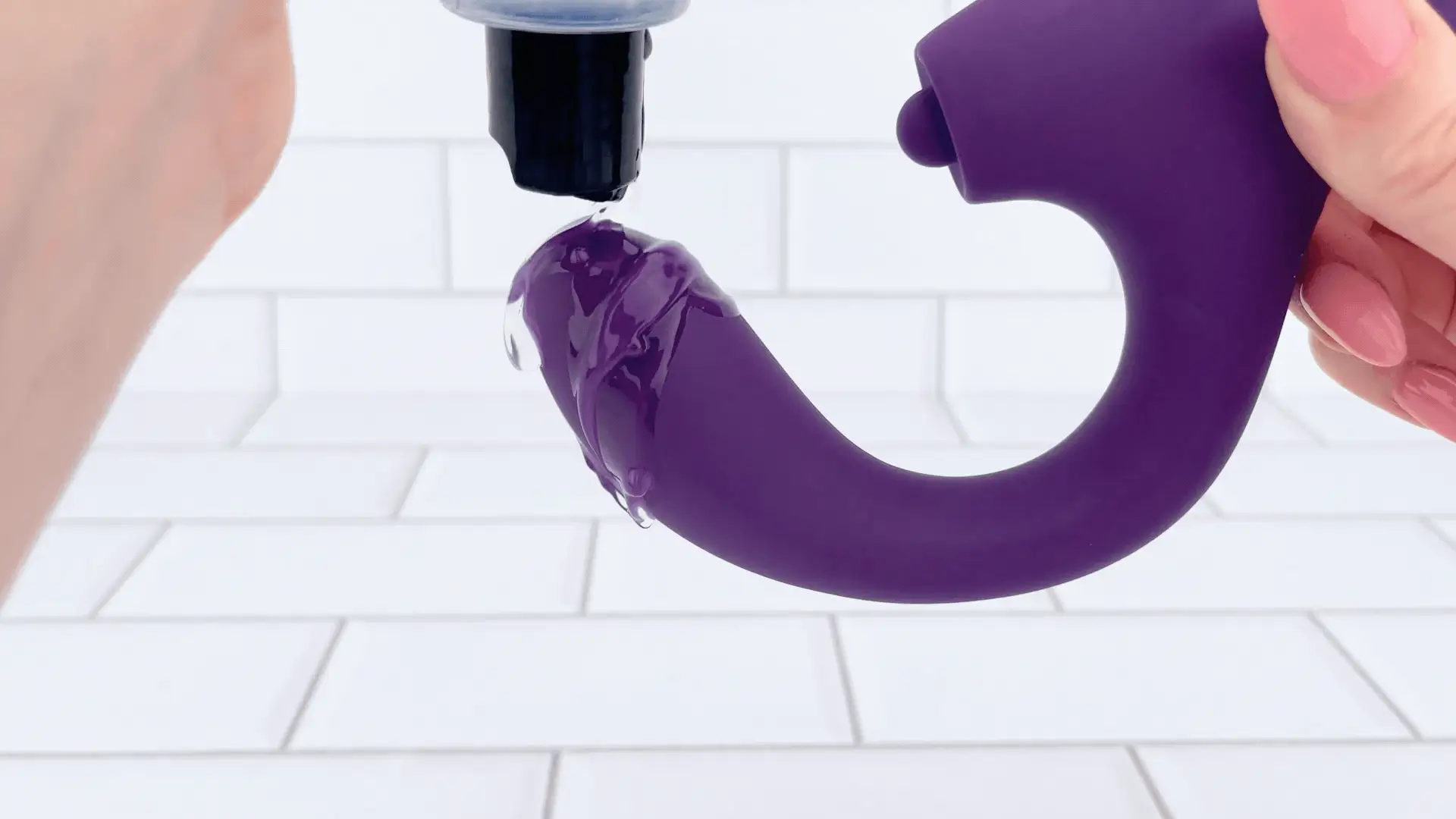Curved G-Spot Dual Action Vibrator with Clit Tapper - Image 6